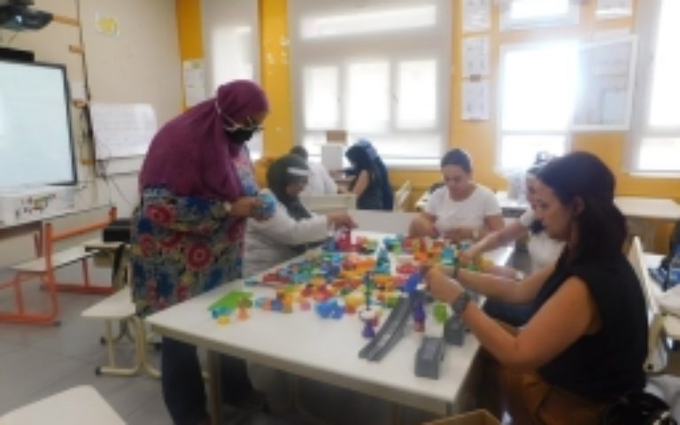 Journée de formation en Robotique pédagogique pour nos institutrices